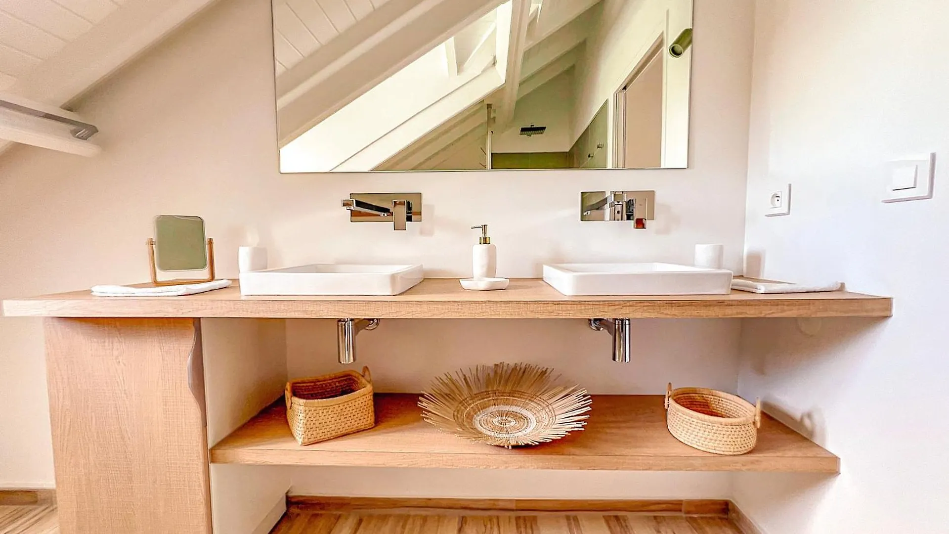 Ferienhaus Ciel En Mer, Direct Access To Orient Bay Beach 1 Bedroom