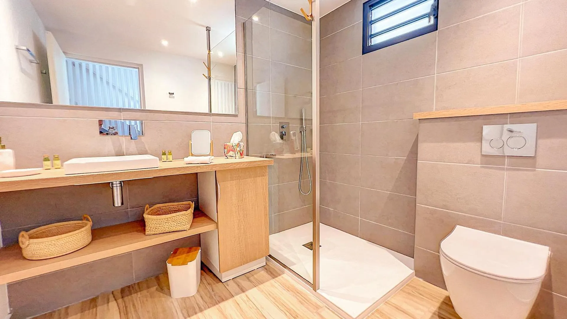 Ciel En Mer, Direct Access To Orient Bay Beach 1 Bedroom Ferienhaus